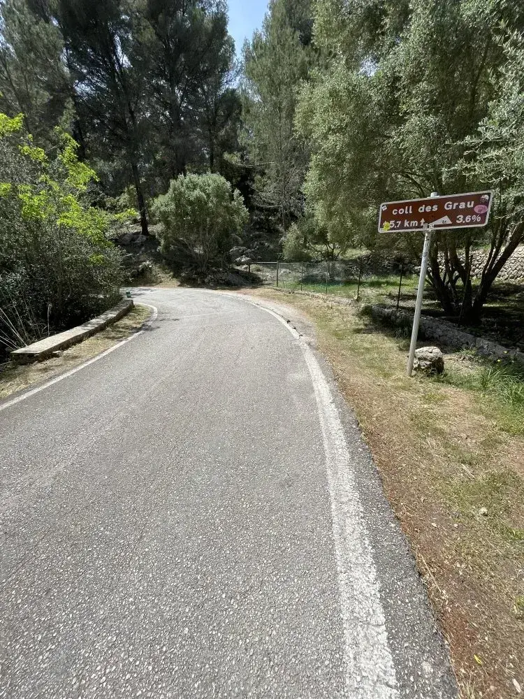 Cami des correu coll des grau mallorca quiet climb